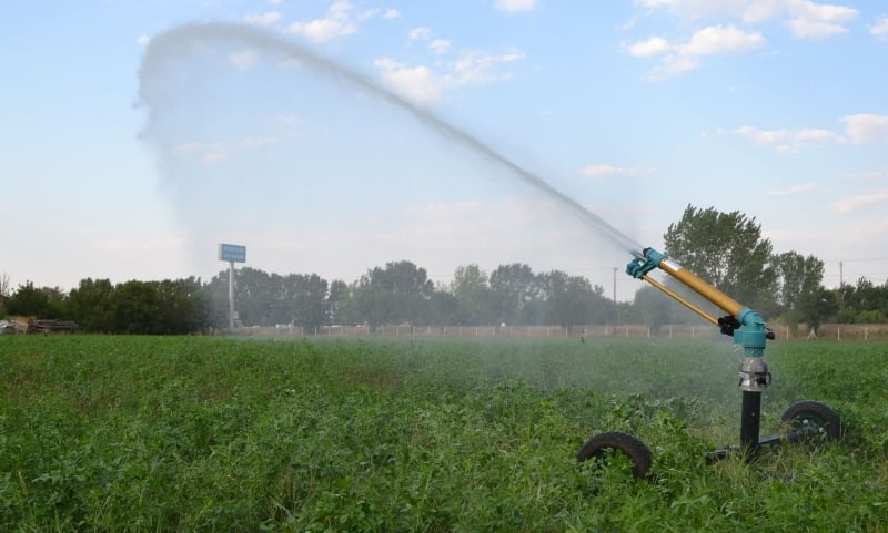 jenis irigasi pancaran