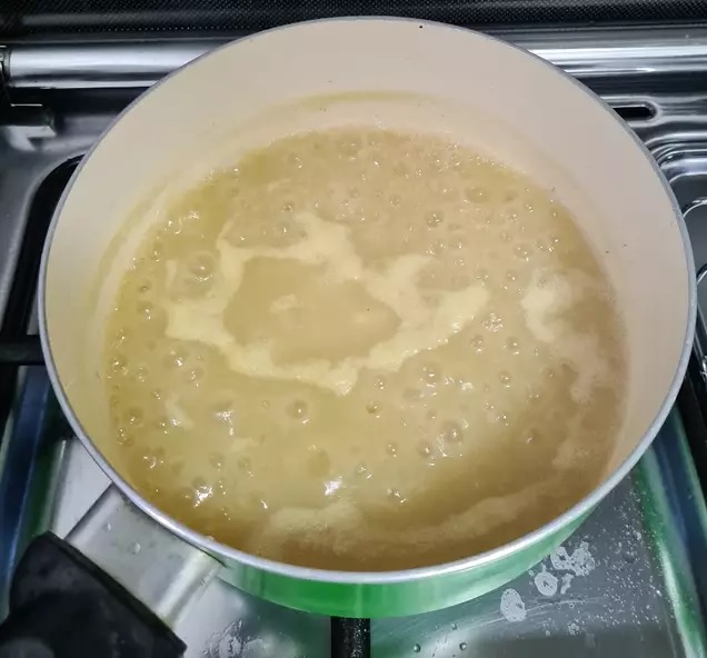 memasak selai salak