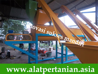 Penggunaan Screw Conveyor untuk memindahkan bahan ke mesin Mixer